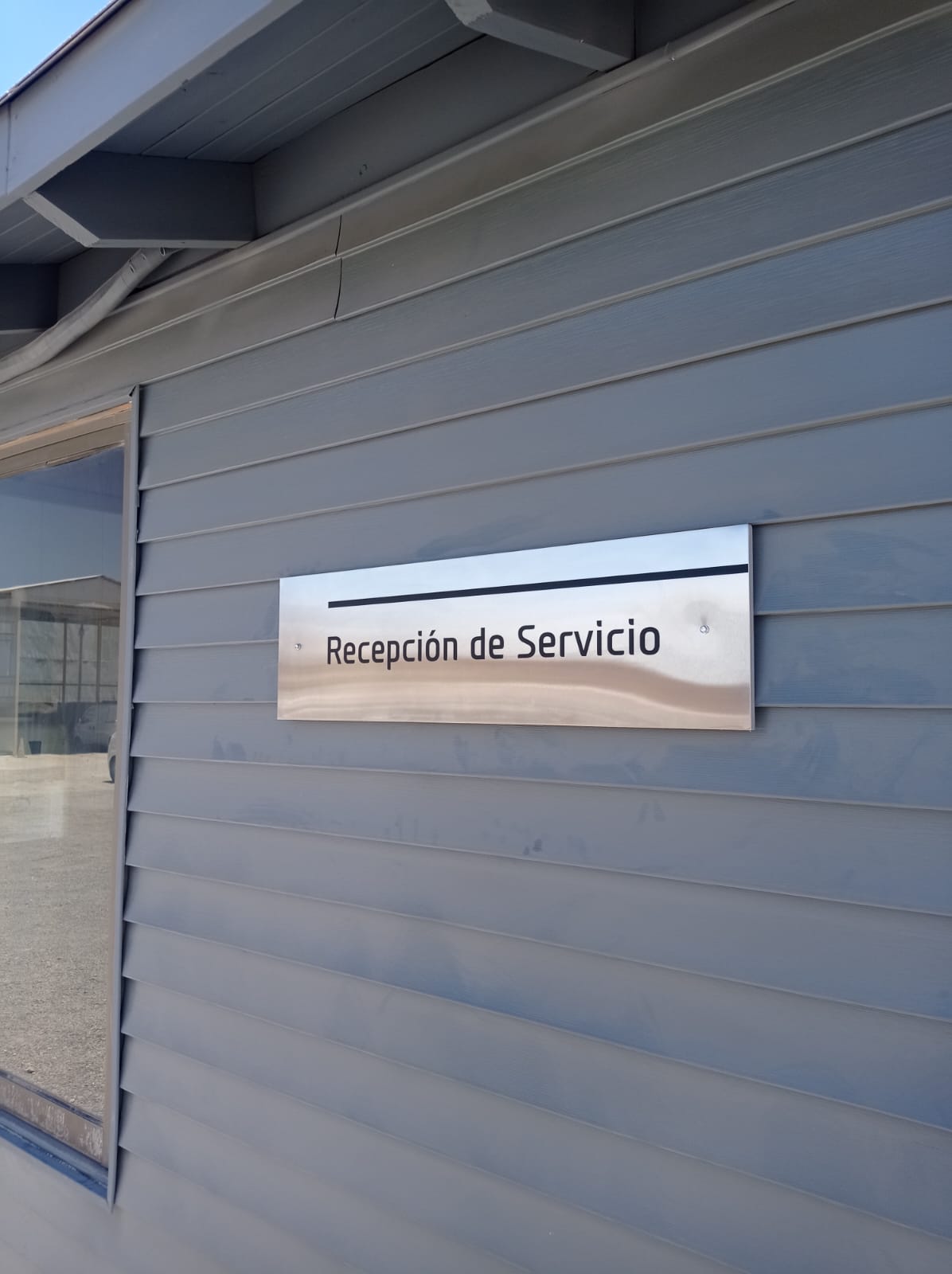 TÓTEMS Y SEÑALÉTICAS 9